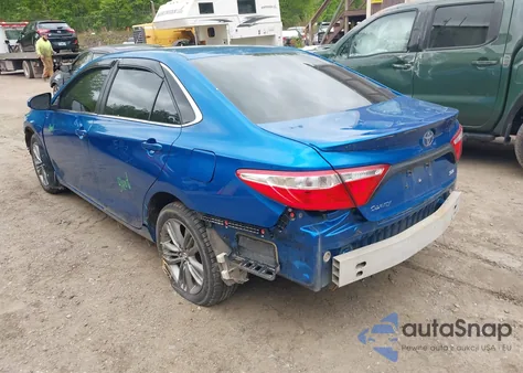 2017 Toyota Camry Se z USA, uszkodzony, nr VIN 4T1BF1FKXHU727913